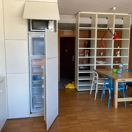 Apartment With Free Parking And Balcony Sofia